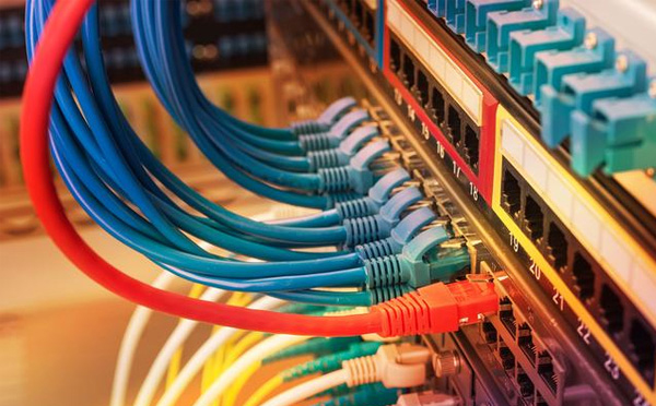 金塔网络布线需求持续增长——富龙光纤11月强化综合布线技术支撑与工程服务能力 金塔网络布线需求持续增长——富龙光纤11月强化综合布线技术支撑与工程服务能力